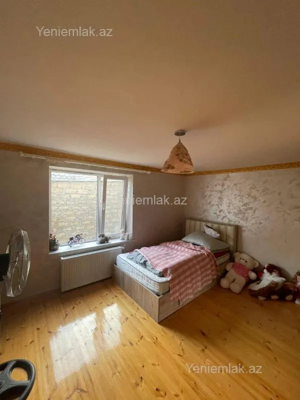 Satılır 6 otaqlı həyət evi 320 m²