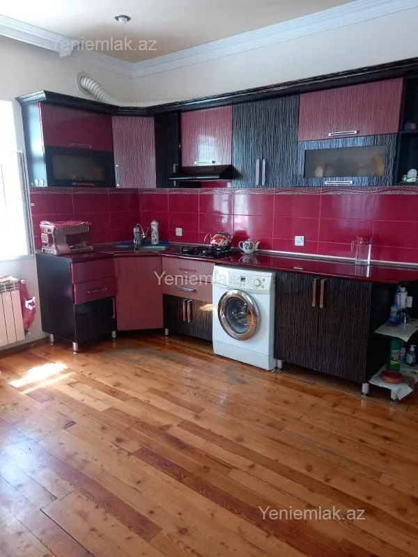 Satılır 6 otaqlı həyət evi 320 m²