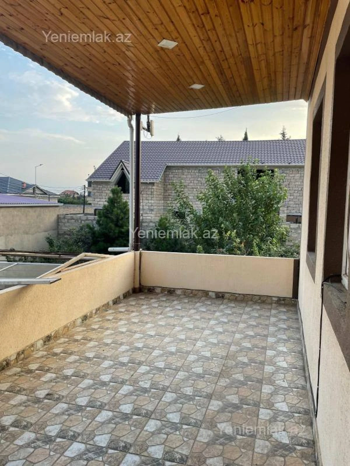 Satılır 6 otaqlı həyət evi 320 m²