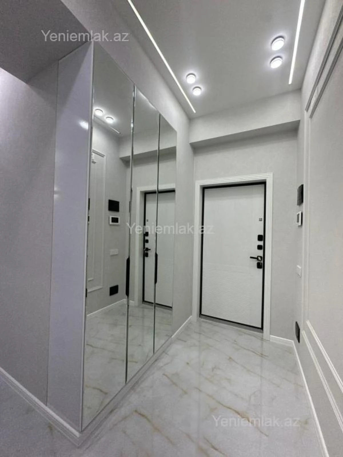 Satılır 2 otaqlı yeni tikili 75 m²