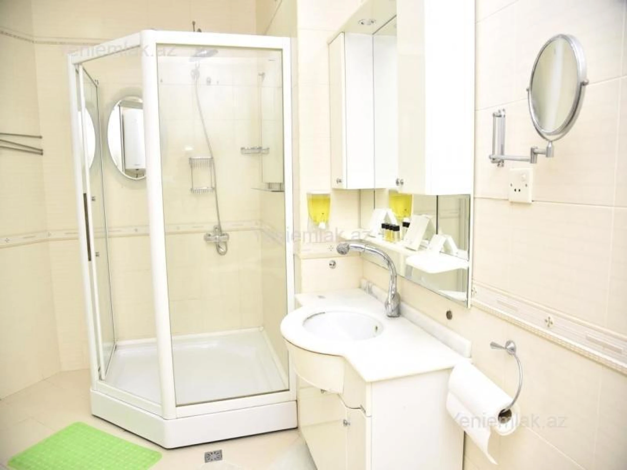 Satılır 3 otaqlı yeni tikili 280 m²