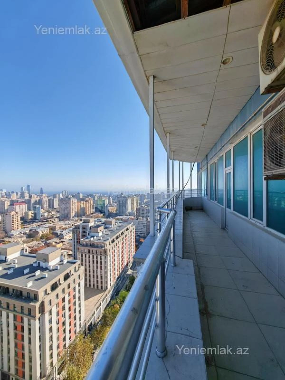 Satılır 3 otaqlı yeni tikili 280 m²