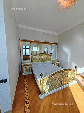 Satılır 3 otaqlı yeni tikili 280 m²