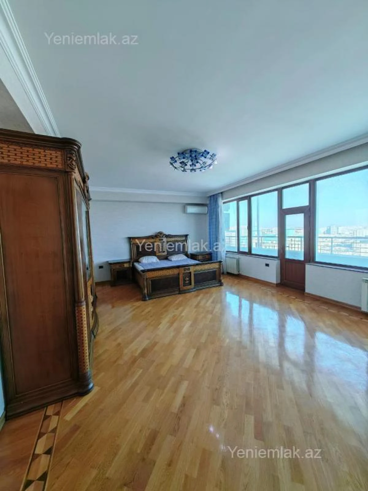 Satılır 3 otaqlı yeni tikili 280 m²