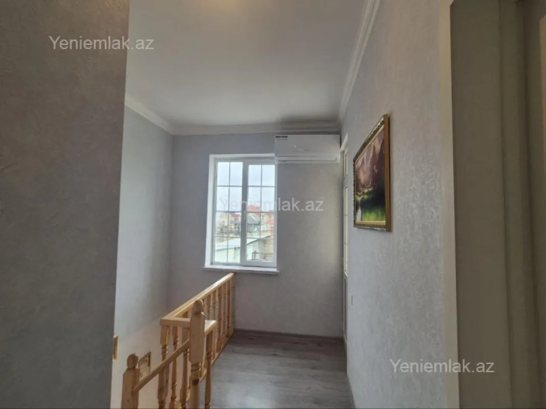 Satılır 4 otaqlı həyət evi 140 m²