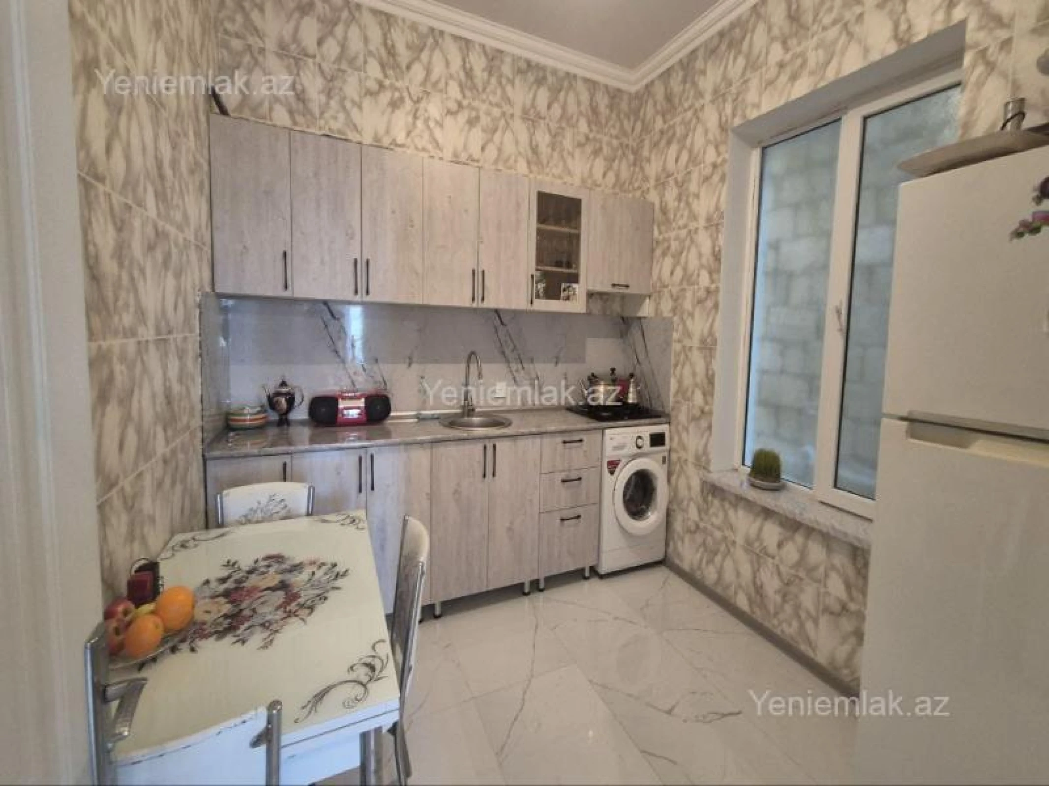 Satılır 4 otaqlı həyət evi 140 m²