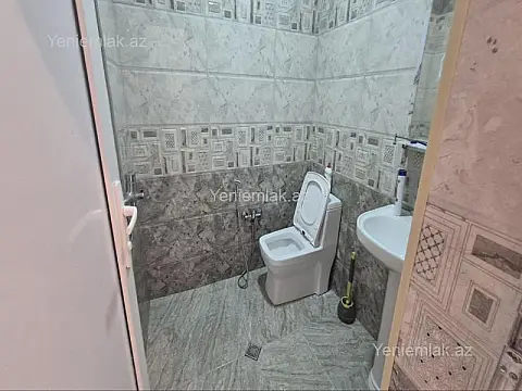 Satılır 4 otaqlı həyət evi 140 m²