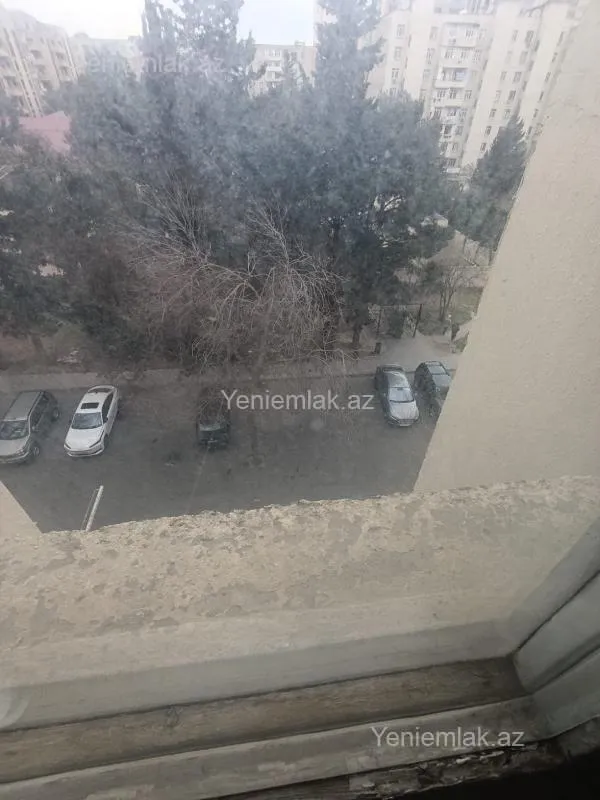 Satılır 3 otaqlı köhnə tikili 80 m²