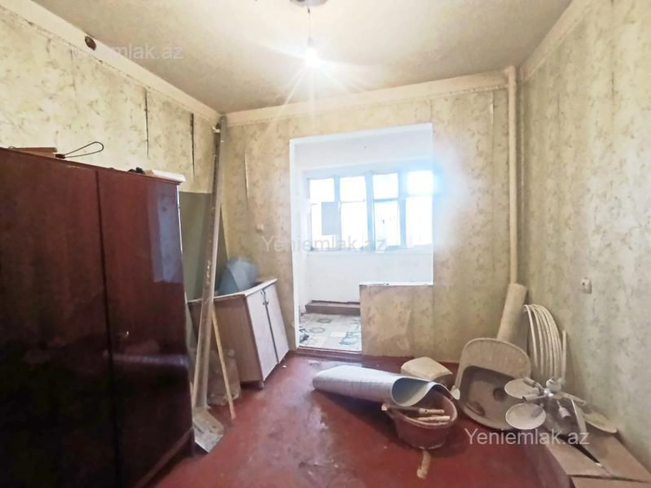 Satılır 3 otaqlı köhnə tikili 80 m²