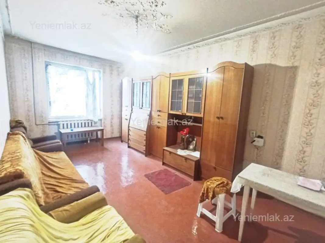 Satılır 3 otaqlı köhnə tikili 80 m²