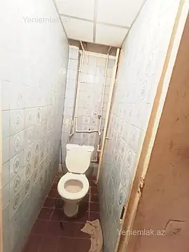 Satılır 3 otaqlı köhnə tikili 80 m²