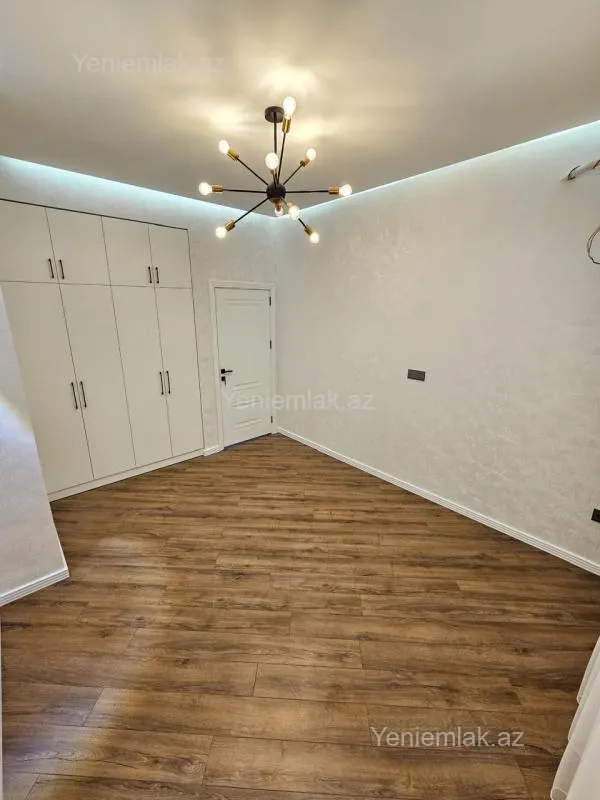 Satılır 2 otaqlı yeni tikili 60 m²