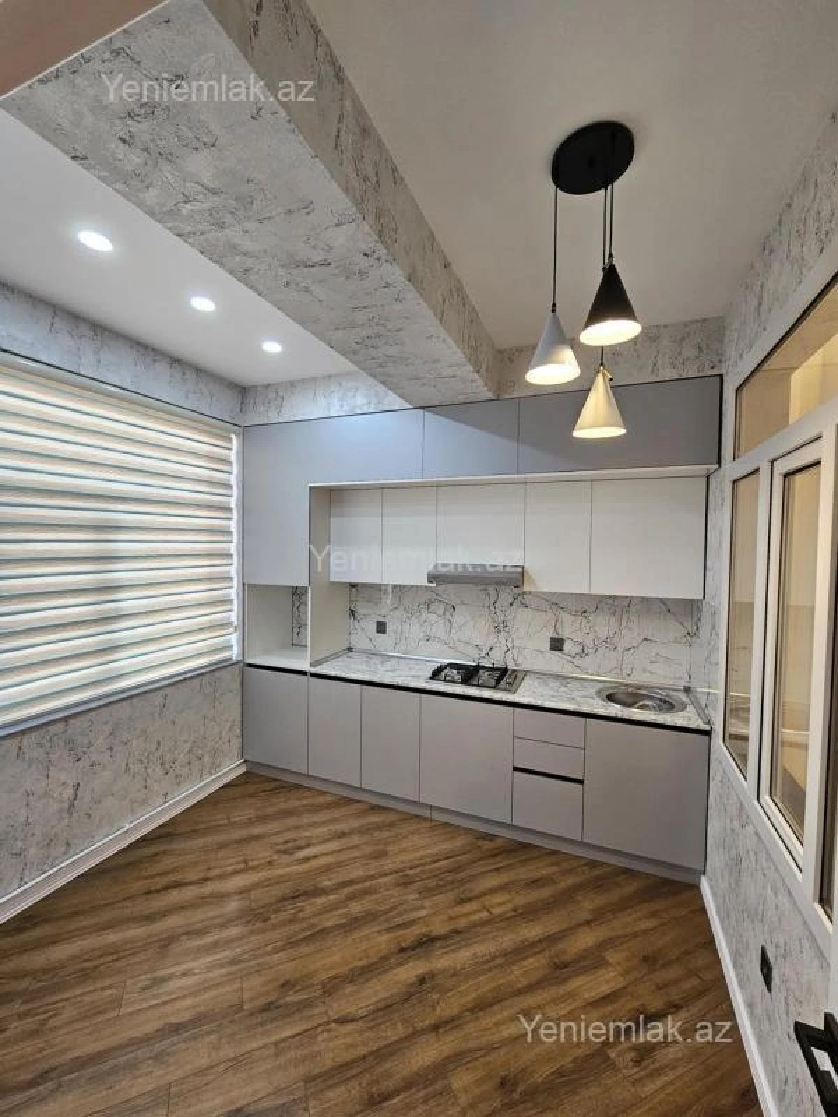 Satılır 2 otaqlı yeni tikili 60 m²