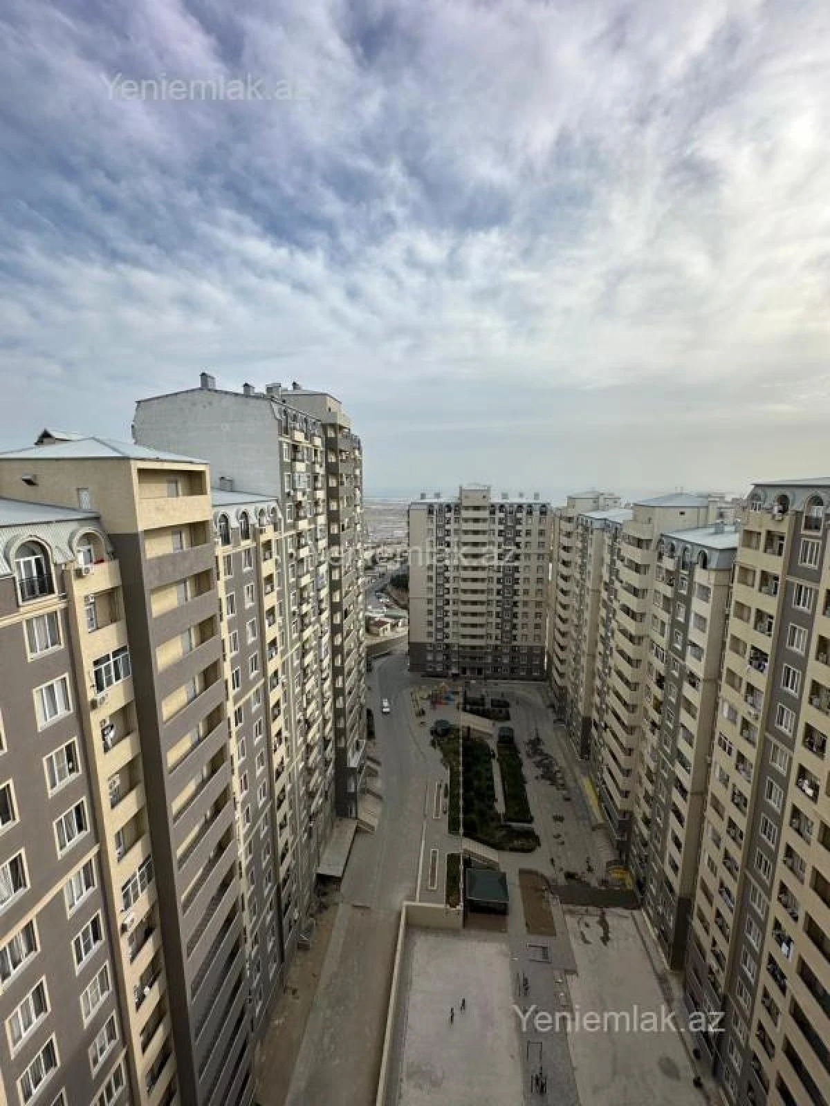 Satılır 3 otaqlı yeni tikili 68.5 m²