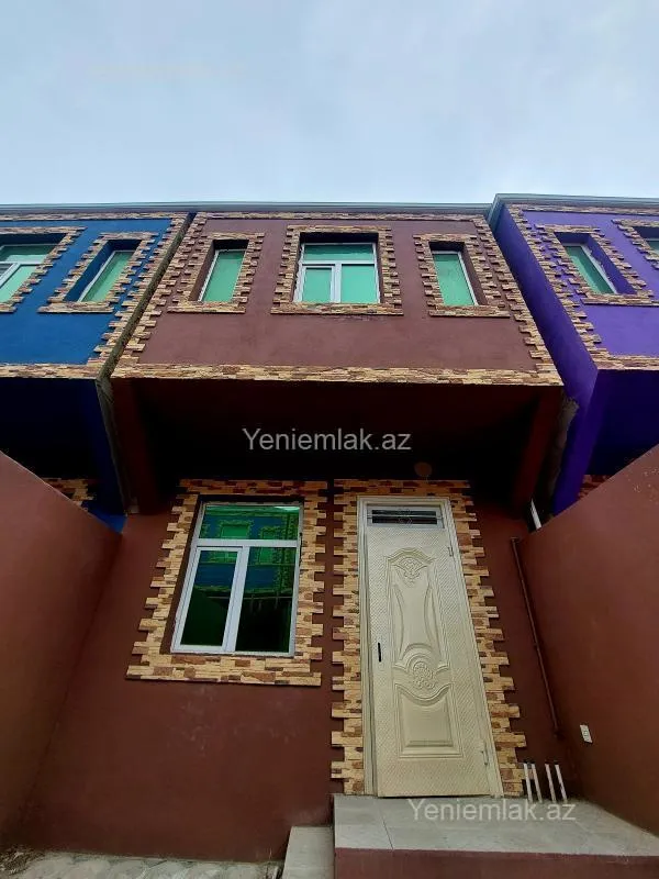 Satılır 3 otaqlı həyət evi 100 m²