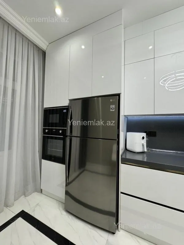 Satılır 2 otaqlı yeni tikili 85 m²