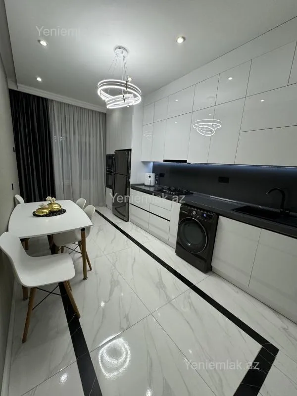 Satılır 2 otaqlı yeni tikili 85 m²