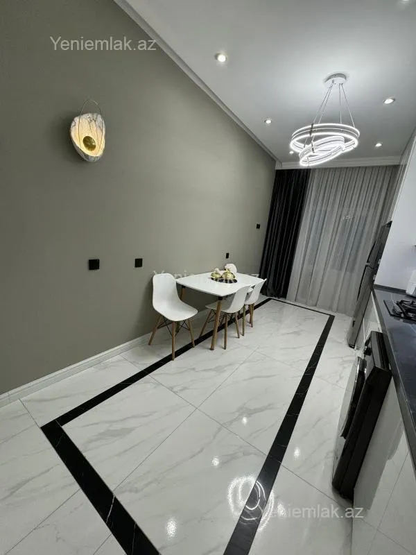 Satılır 2 otaqlı yeni tikili 85 m²
