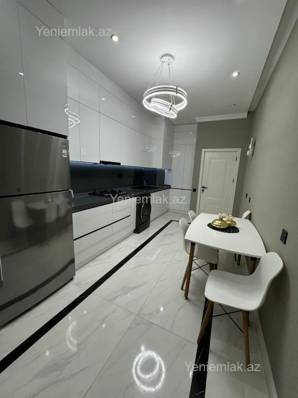 Satılır 2 otaqlı yeni tikili 85 m²