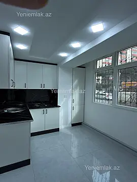 Satılır 3 otaqlı köhnə tikili 60 m²