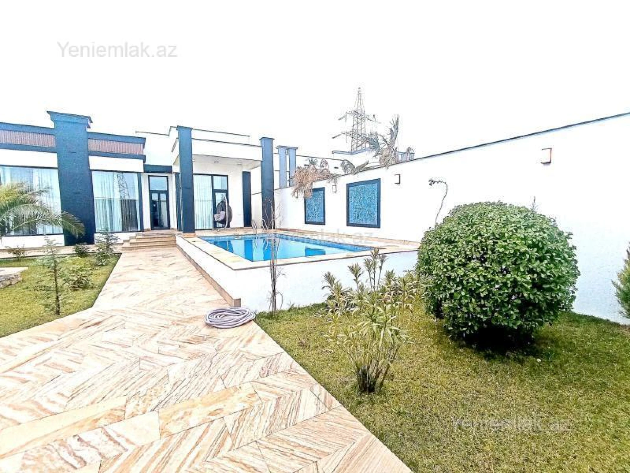 Satılır 4 otaqlı həyət evi 170 m²