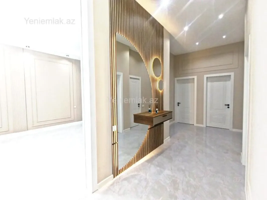 Satılır 4 otaqlı həyət evi 170 m²