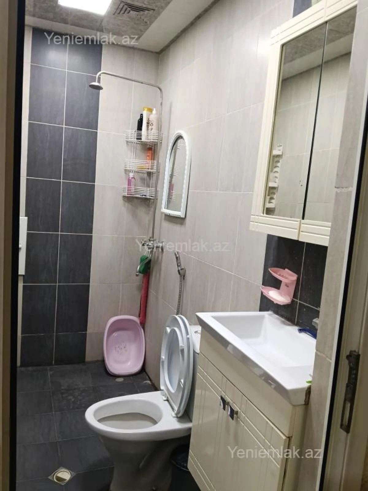 Satılır 2 otaqlı yeni tikili 60 m²