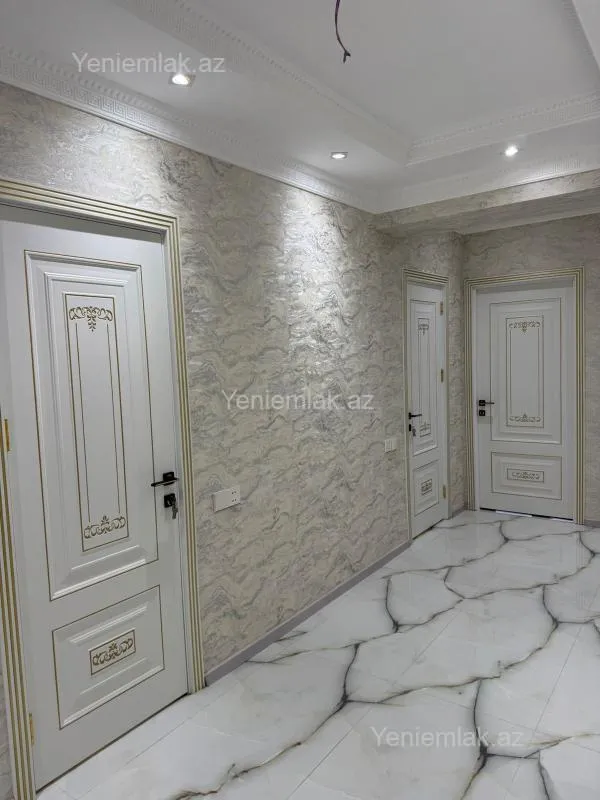 Satılır 3 otaqlı yeni tikili 120 m²