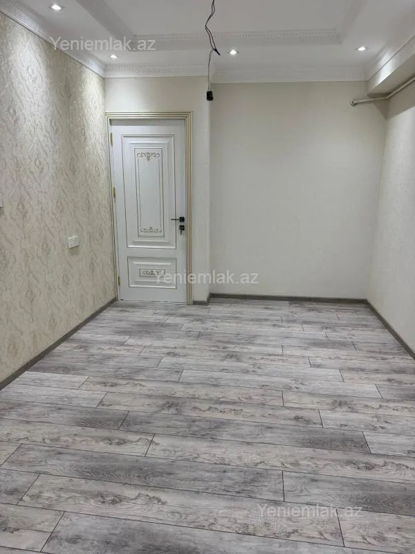 Satılır 3 otaqlı yeni tikili 120 m²