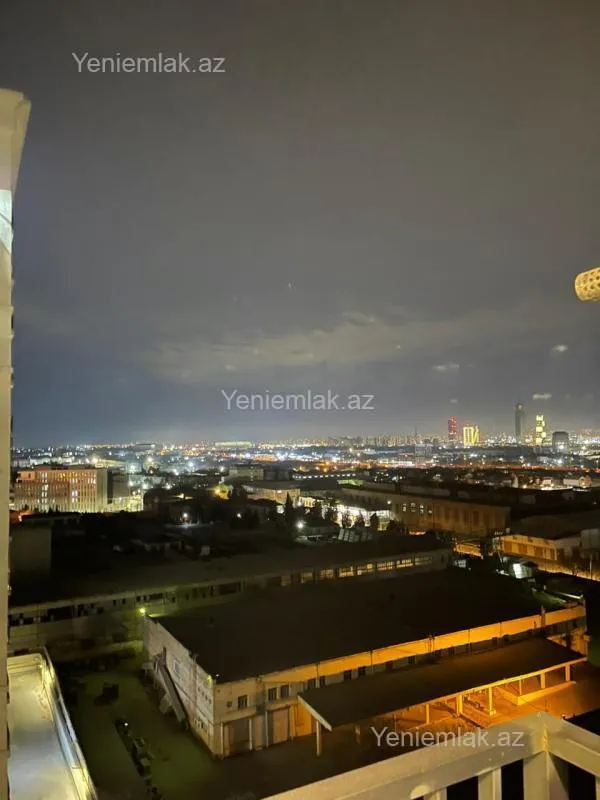 Satılır 3 otaqlı yeni tikili 80 m²