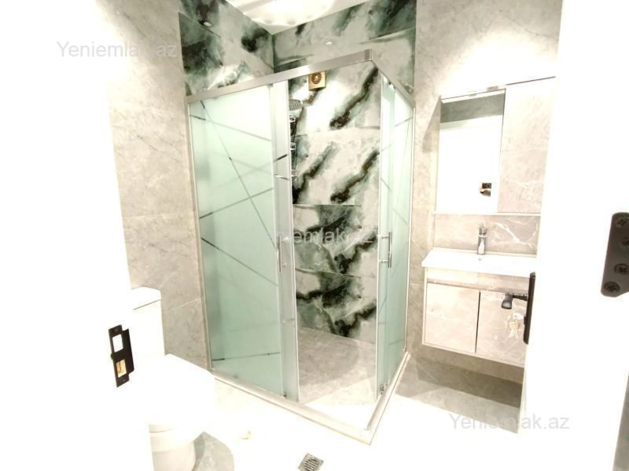 Satılır 4 otaqlı həyət evi 170 m²