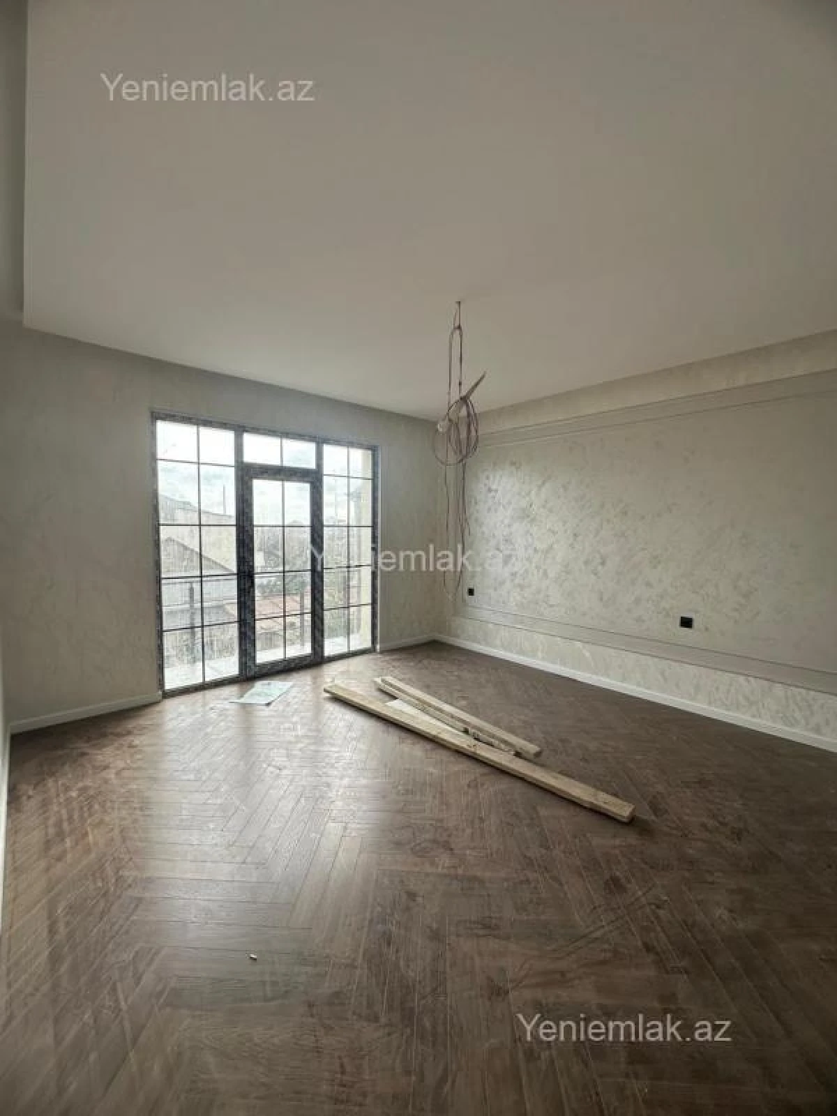 Satılır 6 otaqlı həyət evi 300 m²