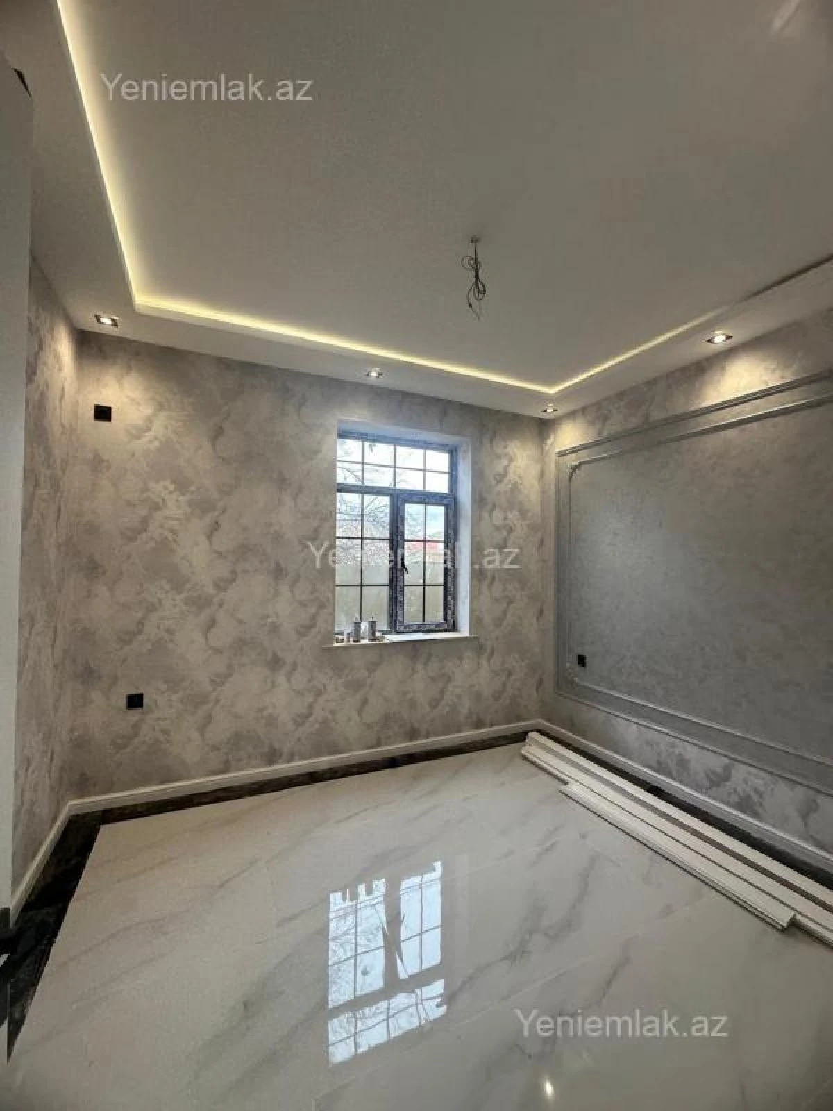 Satılır 6 otaqlı həyət evi 300 m²