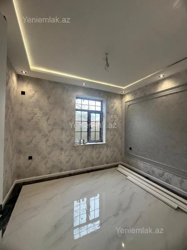 Satılır 6 otaqlı həyət evi 300 m²