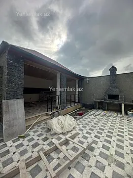 Satılır 6 otaqlı həyət evi 300 m²