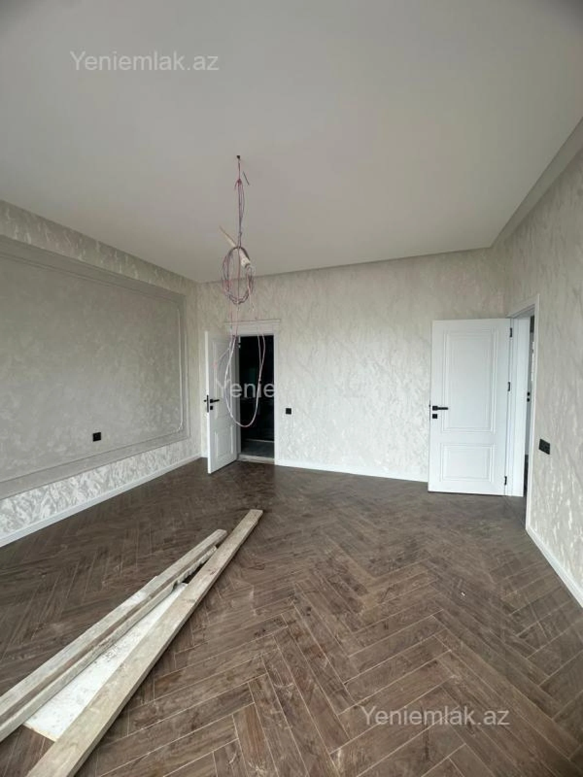 Satılır 6 otaqlı həyət evi 300 m²