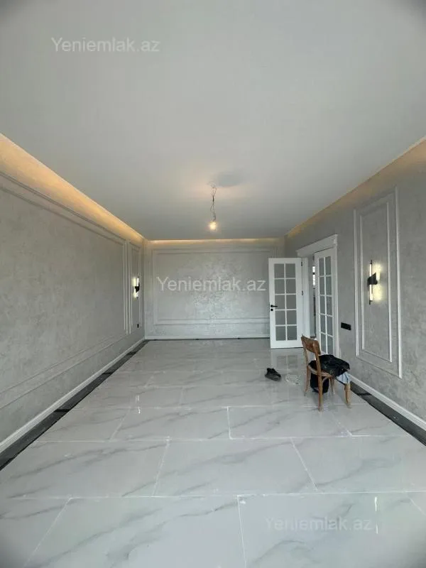 Satılır 6 otaqlı həyət evi 300 m²