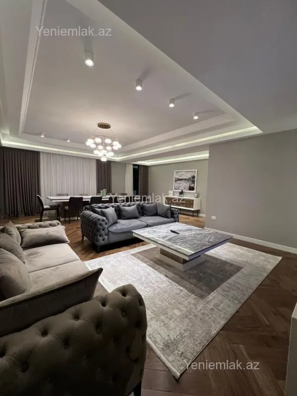 Satılır 4 otaqlı yeni tikili 225 m²