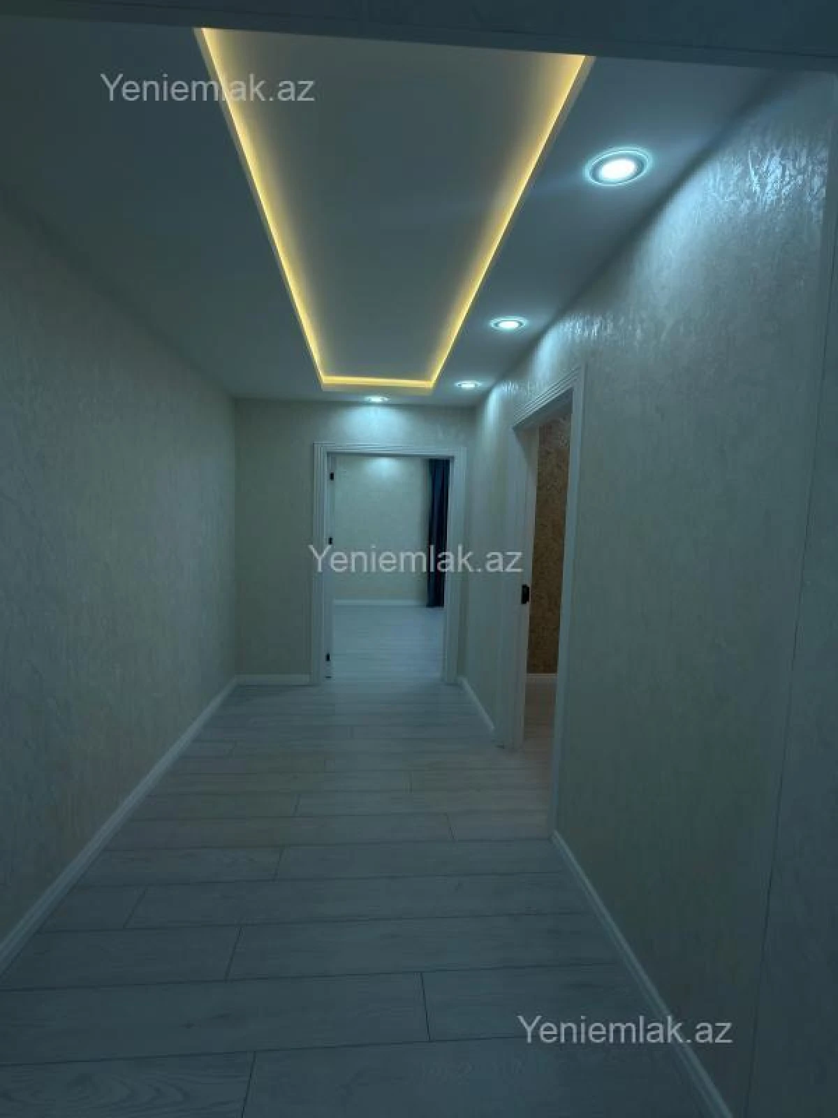 Satılır 2 otaqlı köhnə tikili 60 m²