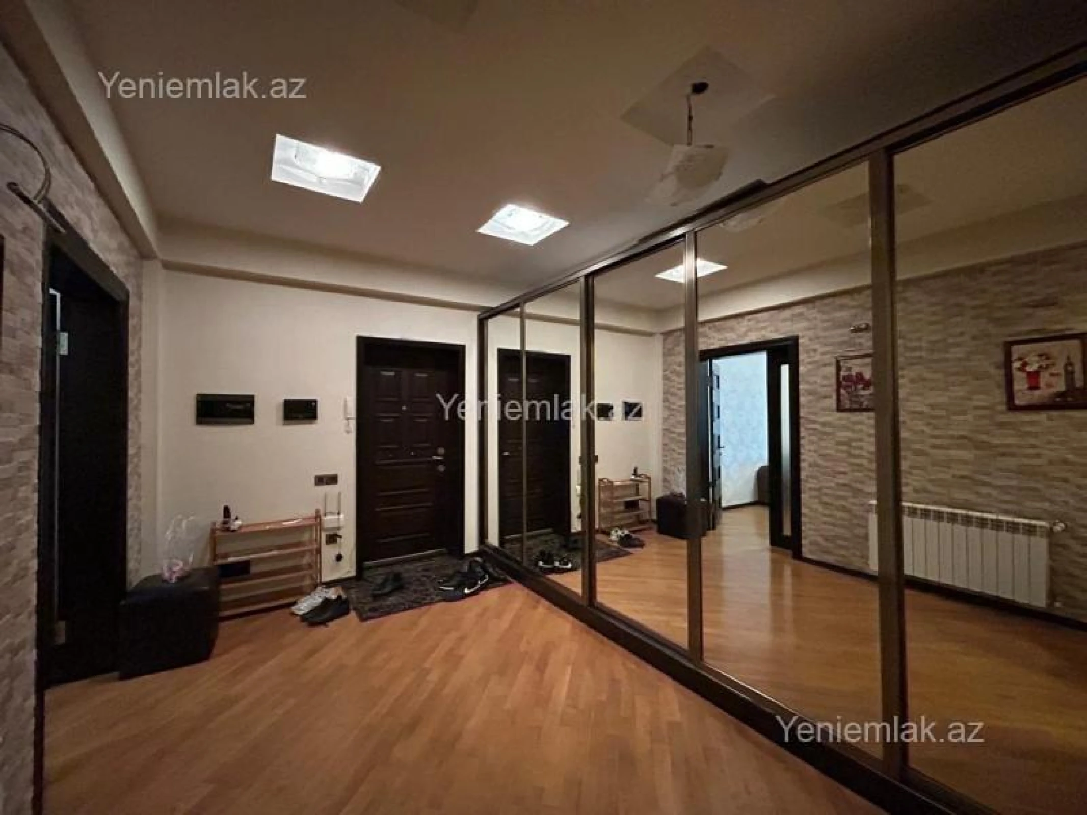 Satılır 2 otaqlı yeni tikili 95 m²