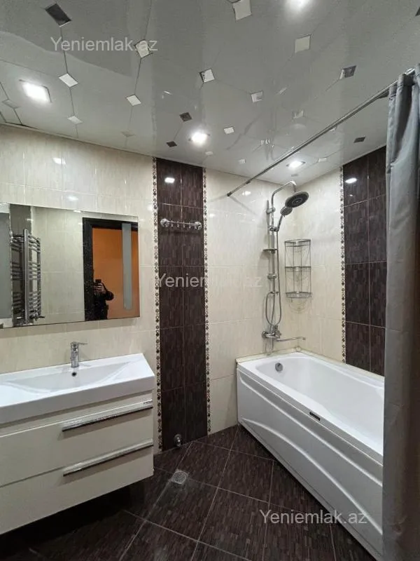 Satılır 2 otaqlı yeni tikili 95 m²