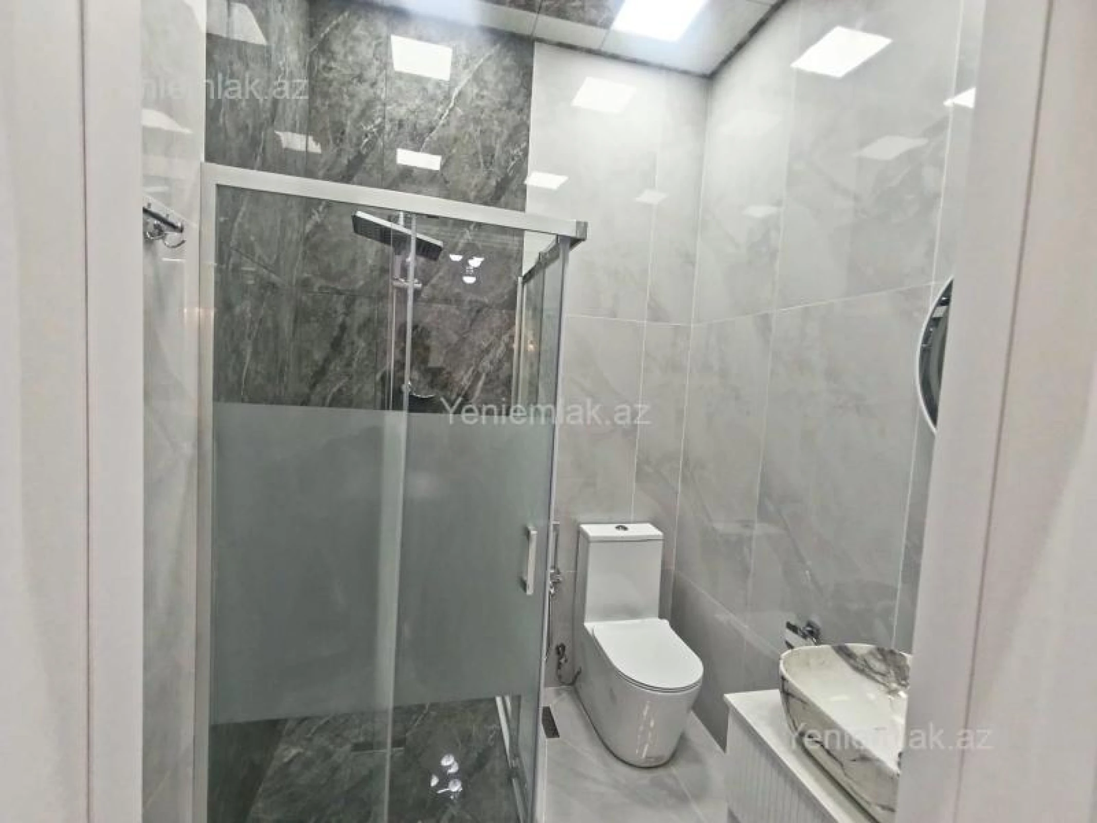 Satılır 4 otaqlı həyət evi 160 m²