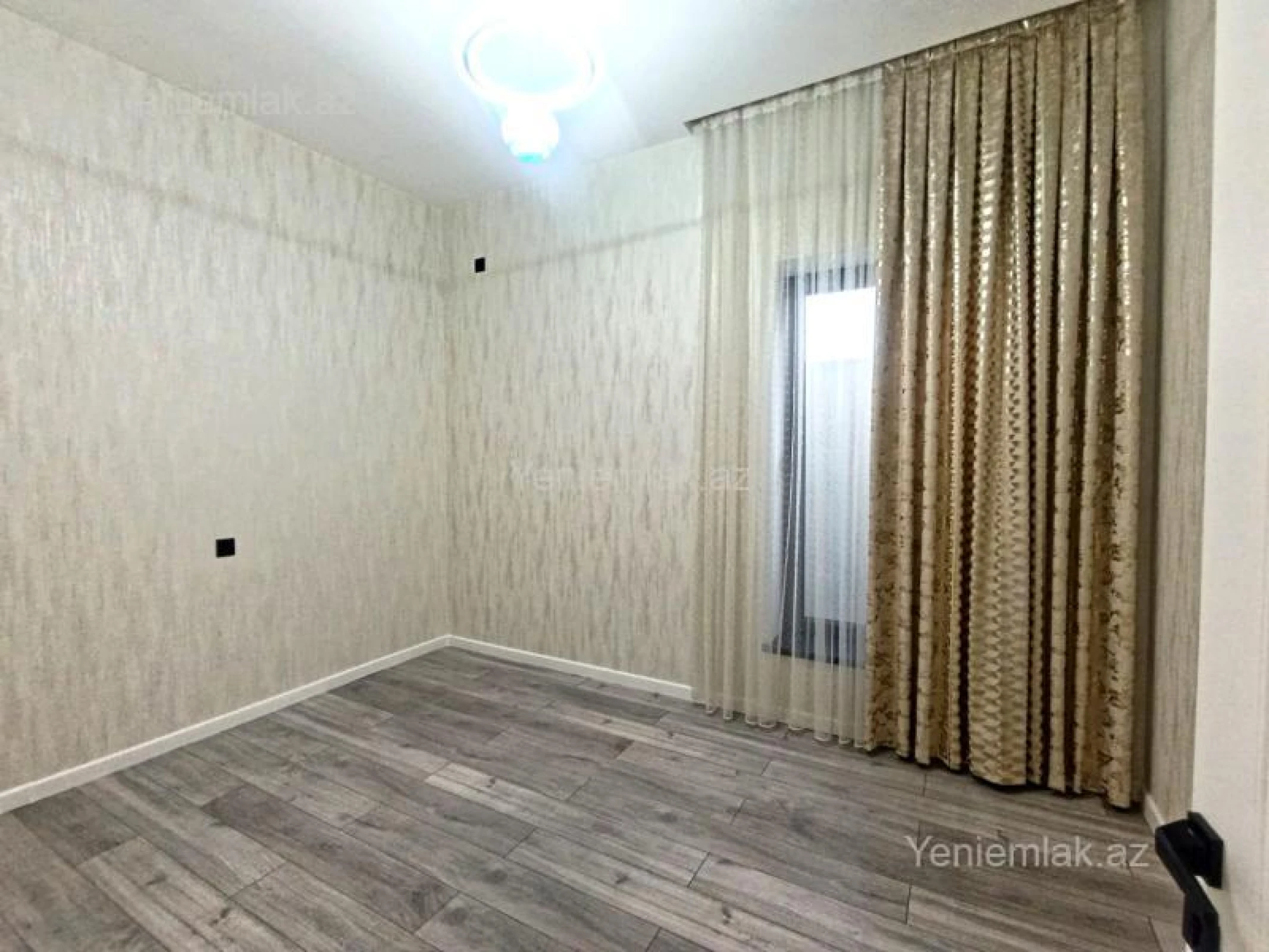 Satılır 4 otaqlı həyət evi 160 m²