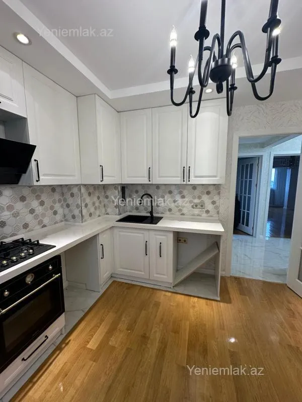 Satılır 3 otaqlı yeni tikili 100 m²