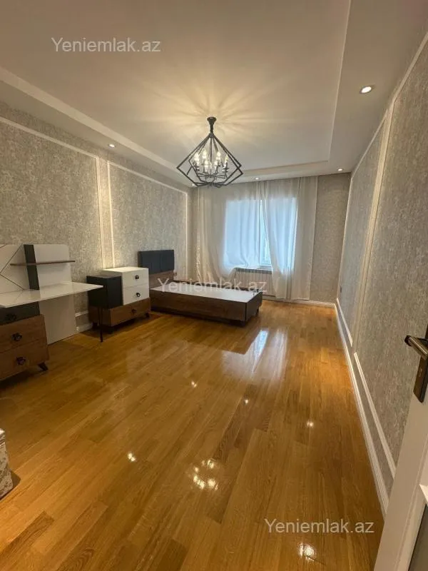 Satılır 3 otaqlı yeni tikili 100 m²