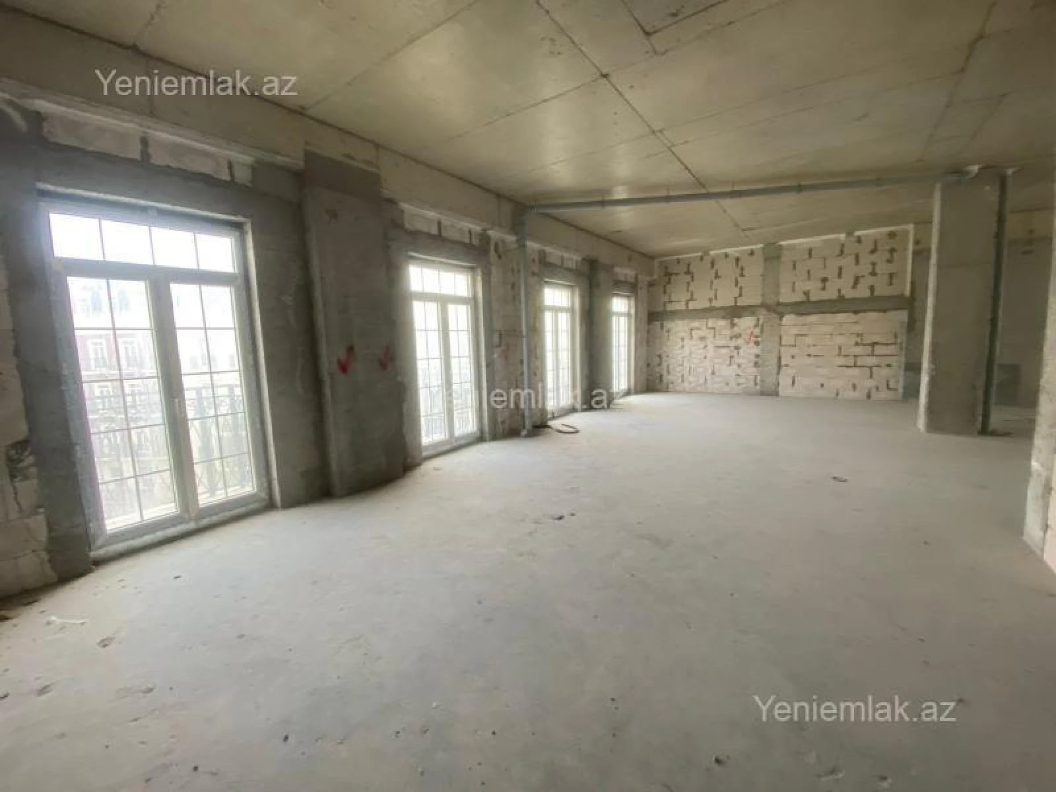 Satılır 4 otaqlı yeni tikili 184 m²