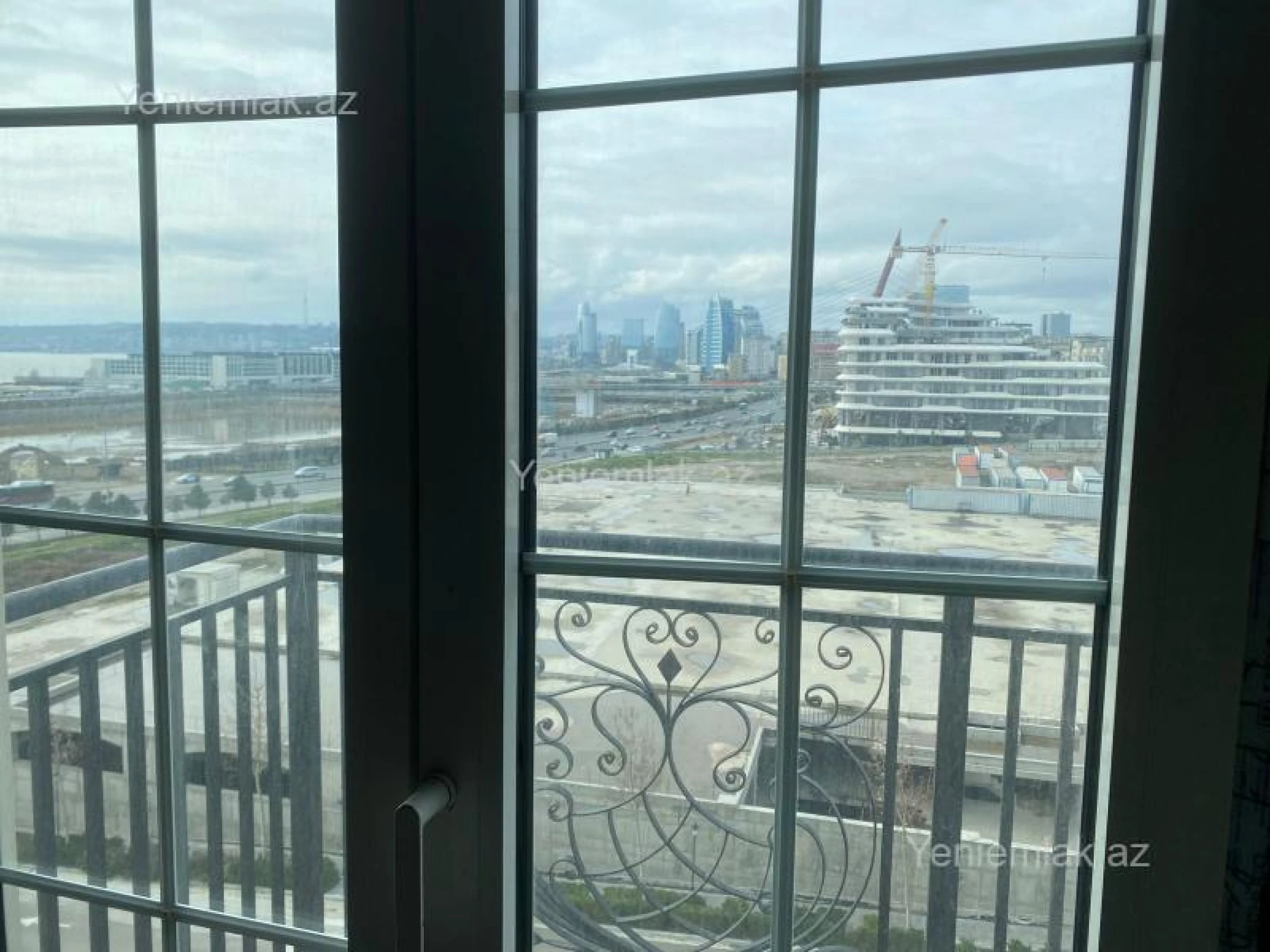 Satılır 4 otaqlı yeni tikili 184 m²