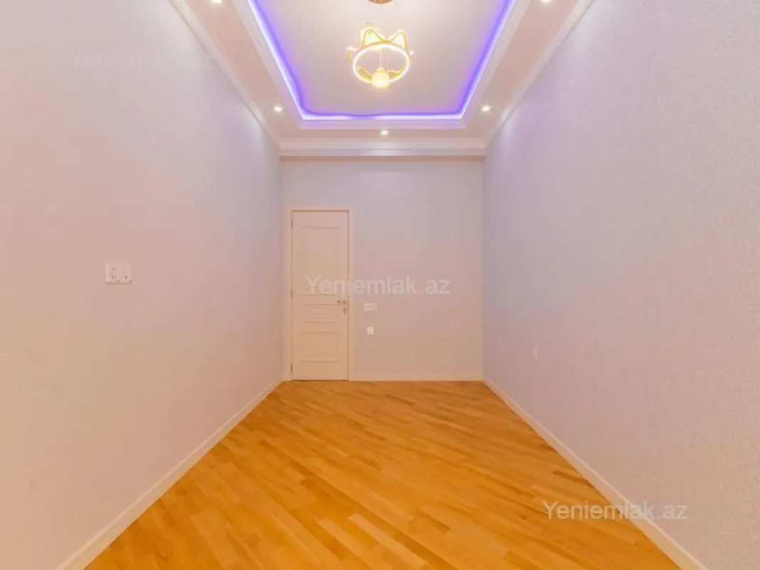Kirayə verilir 3 otaqlı yeni tikili 103 m²