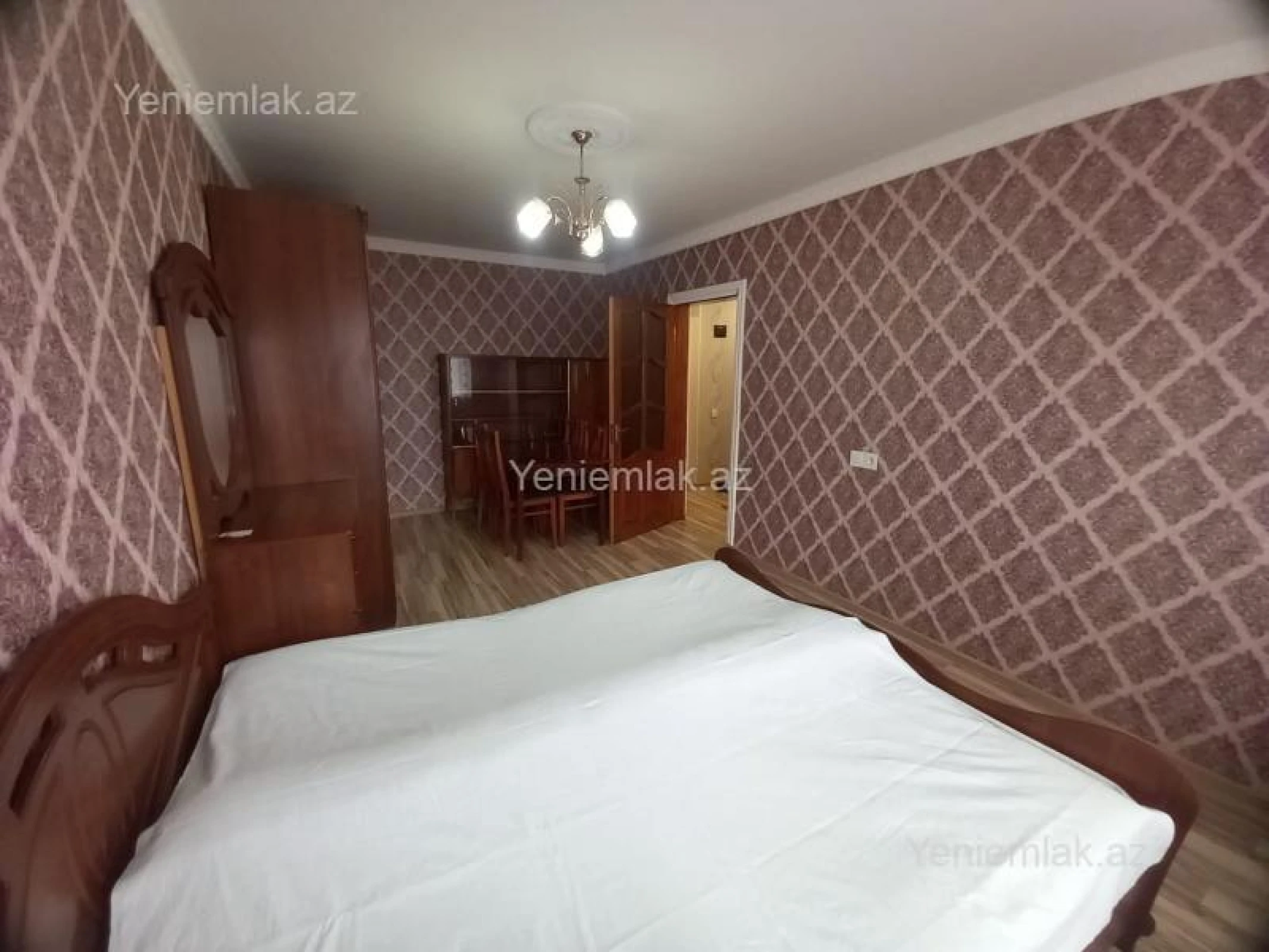 Satılır 1 otaqlı köhnə tikili 35 m²