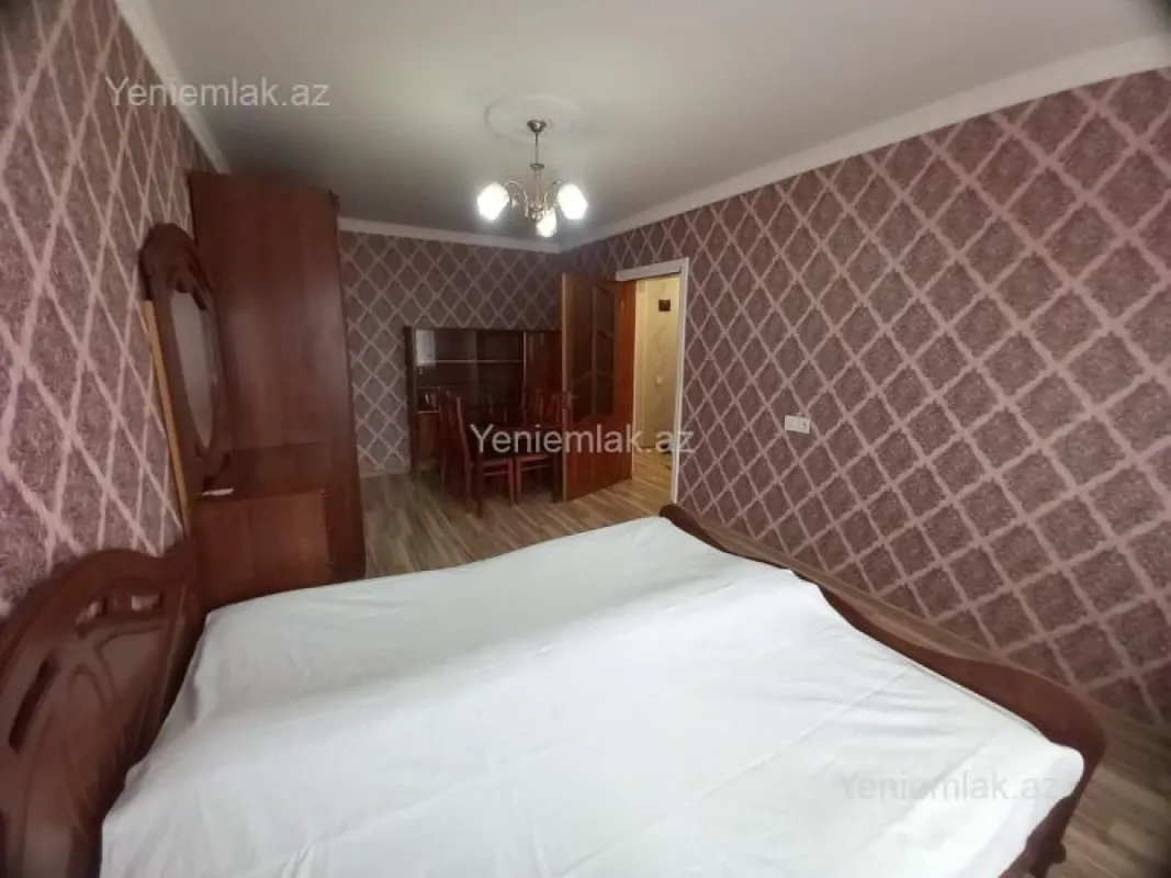 Satılır 1 otaqlı köhnə tikili 35 m²